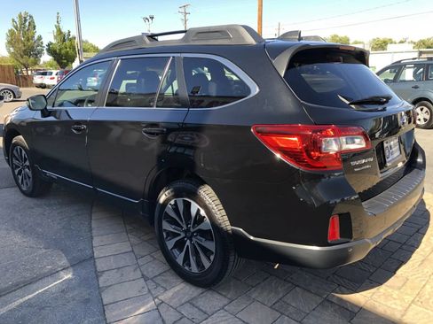 Used 2017 Subaru Outback 2.5i Limited AWD/4WD image 4