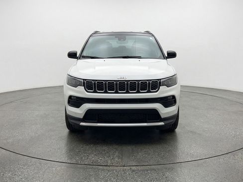 Used 2025 Jeep Compass Limited image 2