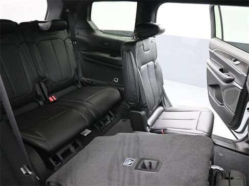 New 2025 Jeep Grand Cherokee L Limited w/ Black Appearance Package image 24