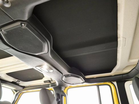 Used 2021 Jeep Wrangler Unlimited Sport image 33