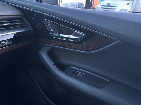 Used 2019 Audi Q7 3.0T Prestige image 17