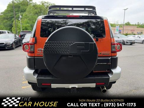Used 2014 Toyota FJ Cruiser 4WD w/ Upgrade Package image 6