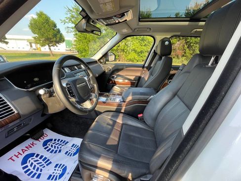 Used 2015 Land Rover Range Rover HSE image 12