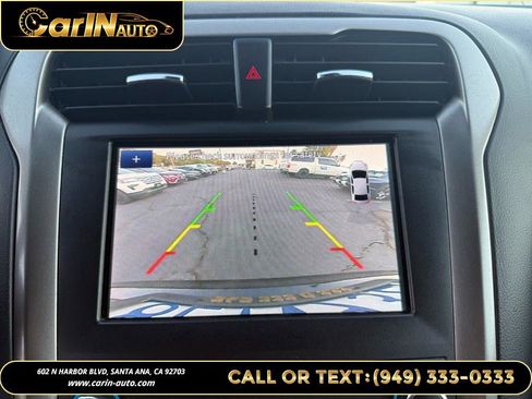 Used 2020 Ford Fusion SE image 25