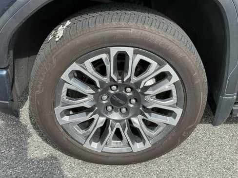 Used 2023 GMC Sierra 1500 Denali Ultimate image 11