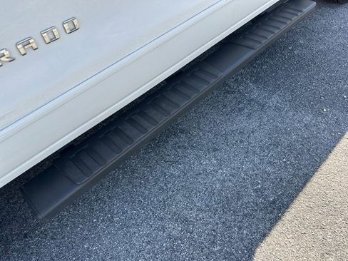 Used 2018 Chevrolet Silverado 1500 LT w/ All Star Edition image 46