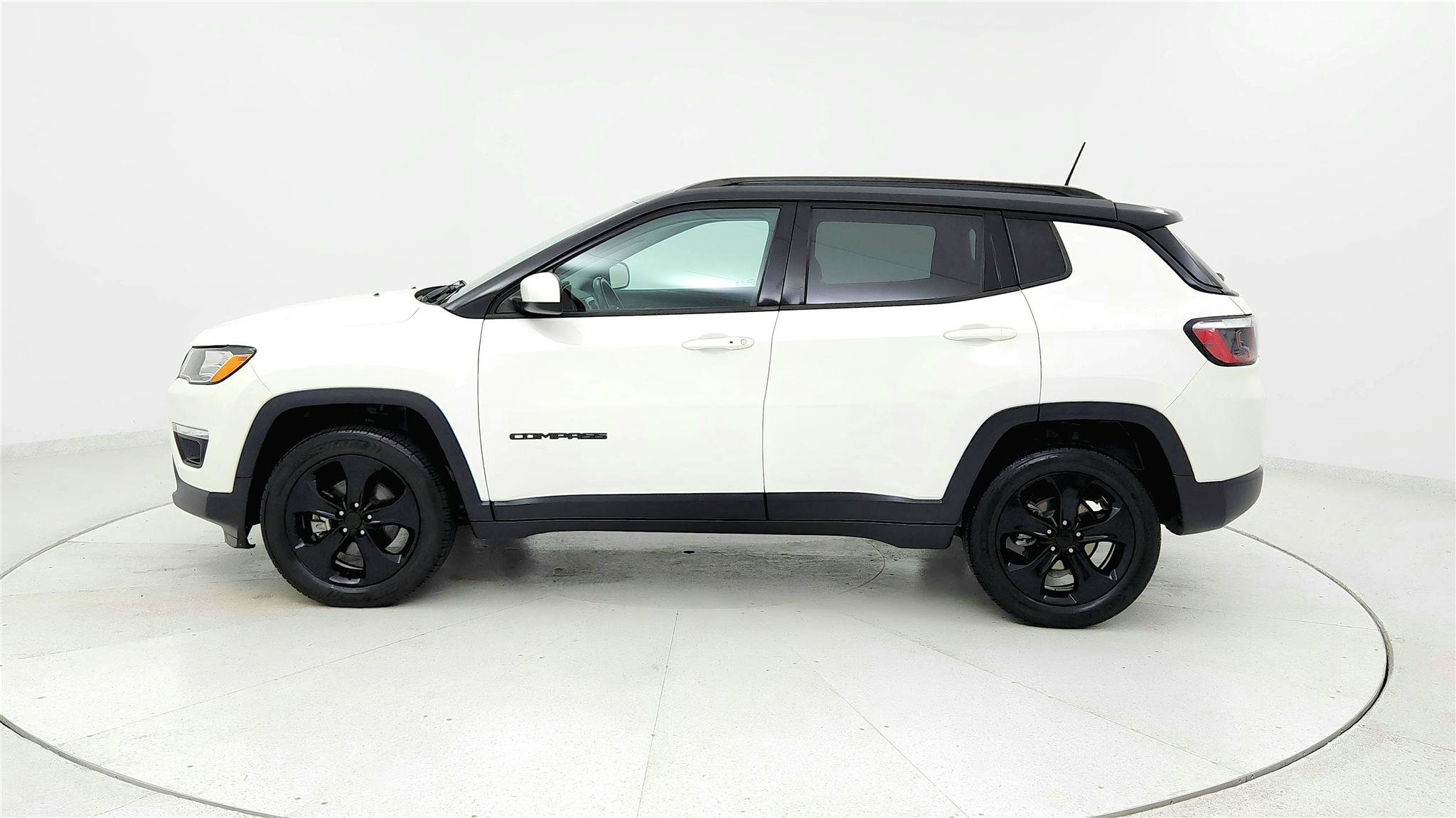 Used 2021 Jeep Compass Latitude AWD/4WD image 2