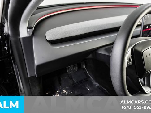 Used 2025 Tesla Model 3 Long Range image 29