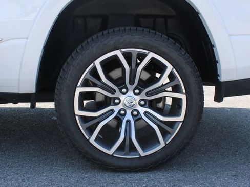 Used 2025 RAM 1500 Tungsten w/ Off Road Group AWD/4WD image 36