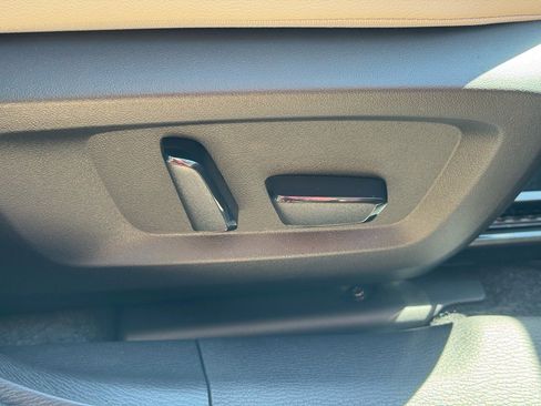 Used 2025 Mitsubishi Outlander AWD image 13