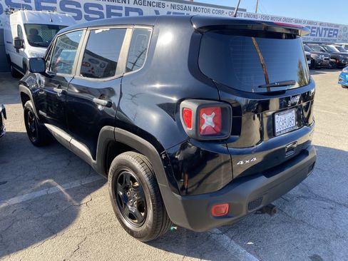 Used 2020 Jeep Renegade Sport AWD/4WD image 12