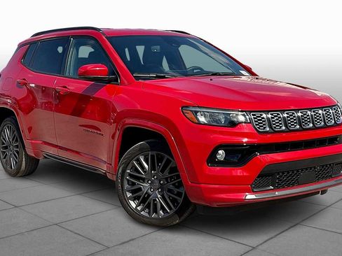 Used 2023 Jeep Compass Limited image 5