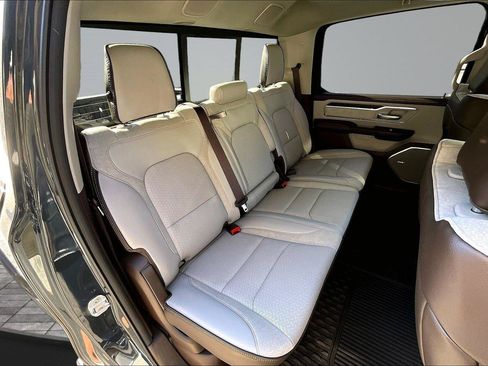New 2026 RAM 1500 Laramie AWD/4WD image 9