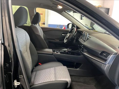 Certified 2023 Nissan Rogue SV AWD/4WD image 11