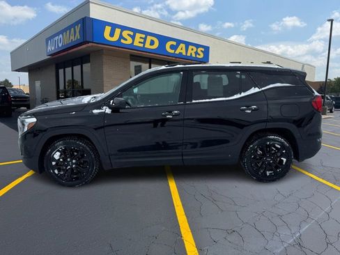 Used 2020 GMC Terrain SLE w/ Driver Convenience Package image 8