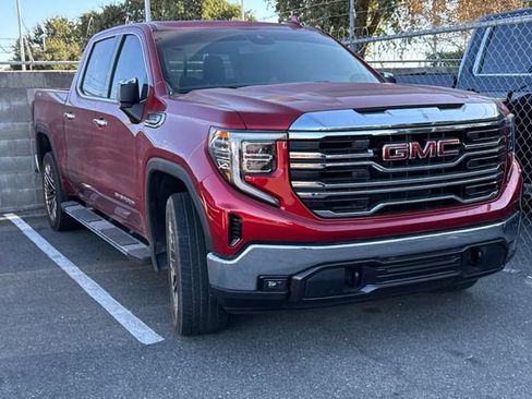 Used 2025 GMC Sierra 1500 SLT w/ SLT Premium Package AWD/4WD image 2