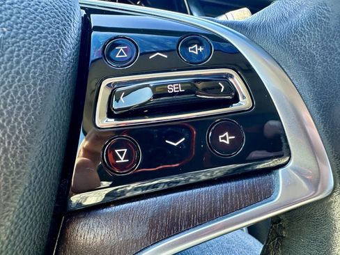 Used 2019 Cadillac XTS Luxury FWD image 25