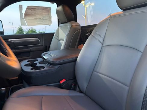 New 2024 RAM 5500 4x4 Regular Cab image 16