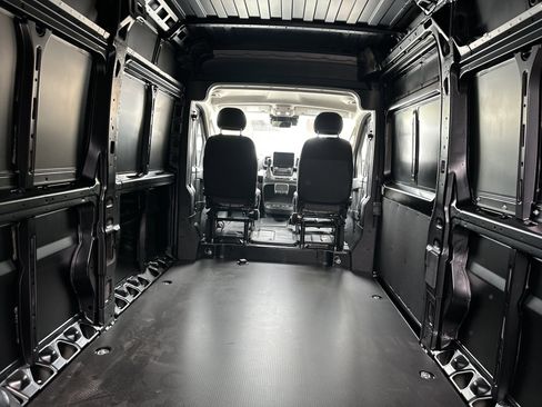 New 2026 RAM ProMaster 2500 w/ Quick Order Package 22G SLT FWD image 16