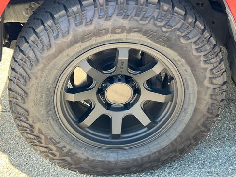 Used 2018 Toyota 4Runner 4WD image 22