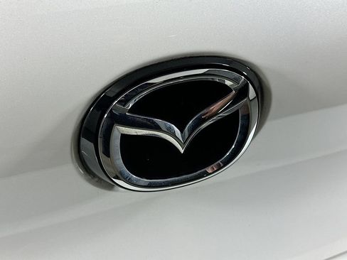 Used 2022 MAZDA MAZDA3 s image 33