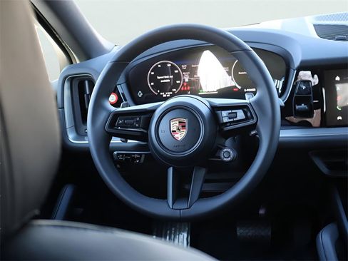 New 2026 Porsche Cayenne E-Hybrid Coupe image 21