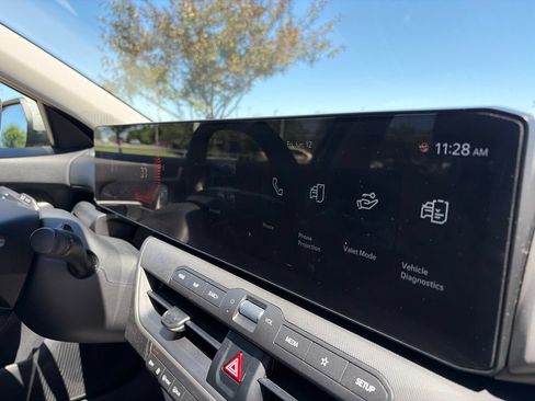 Used 2025 Kia K4 FWD image 27