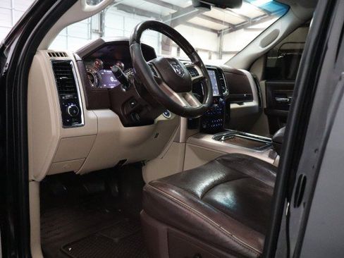 Used 2017 RAM 3500 Laramie Longhorn w/ Cold Weather Group AWD/4WD image 31