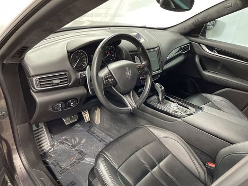 Used 2022 Maserati Levante GT image 18
