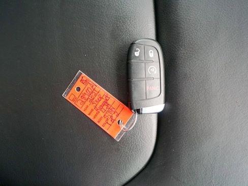 Used 2021 Jeep Renegade Limited image 31