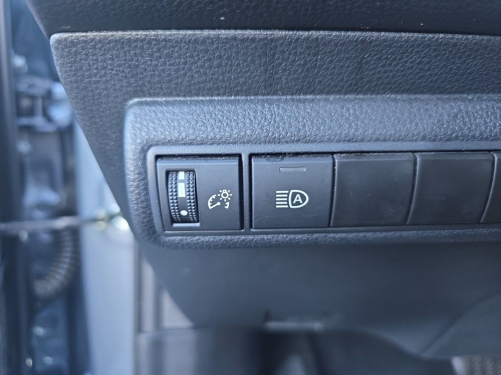 Used 2024 Toyota Corolla LE FWD image 25