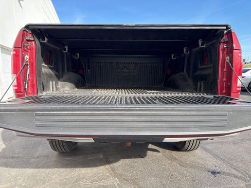 Used 2017 Ford F150 XLT image 5