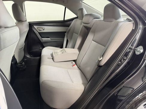 Used 2016 Toyota Corolla LE FWD image 19
