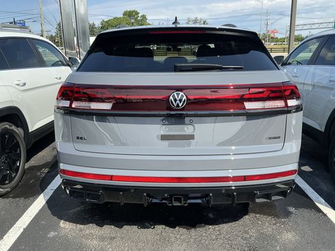 New 2026 Volkswagen Atlas Cross Sport SEL R-Line AWD/4WD image 6