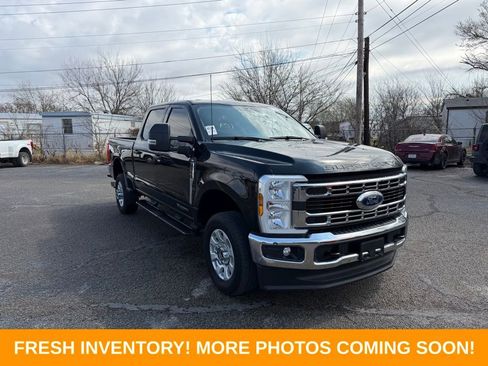 Used 2024 Ford F350 XLT image 1