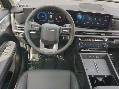 New 2025 Hyundai Santa Fe SEL w/ Tow & Go Package FWD image 16