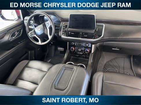 Used 2023 Chevrolet Suburban LT image 32