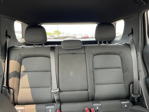 Used 2025 Chevrolet Equinox LT FWD image 37