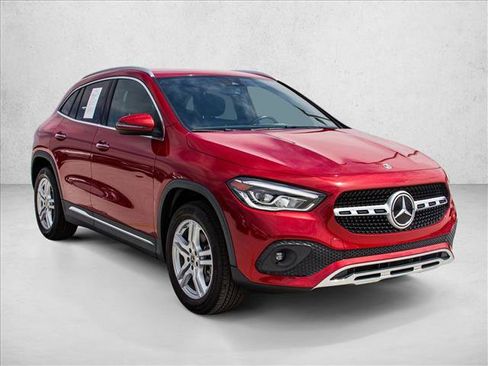 Used 2022 Mercedes-Benz GLA 250 4MATIC image 3