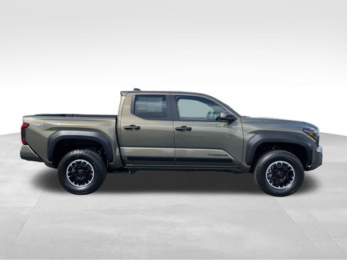 New 2026 Toyota Tacoma TRD Off-Road AWD/4WD image 2