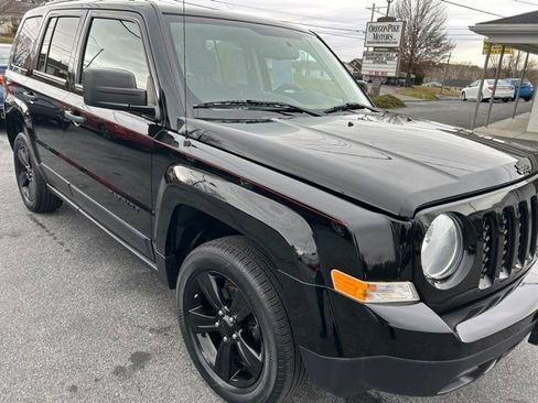 Used 2015 Jeep Patriot Sport image 6