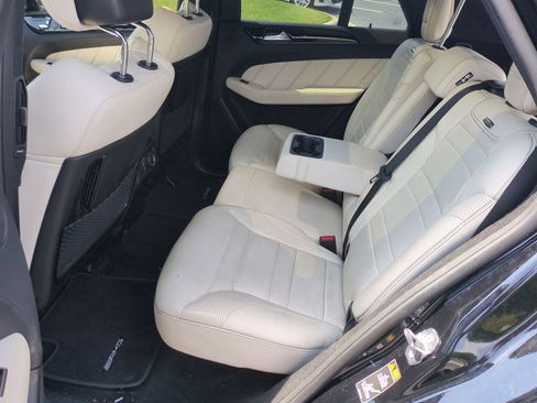 Used 2019 Mercedes-Benz GLE 63 AMG S image 32