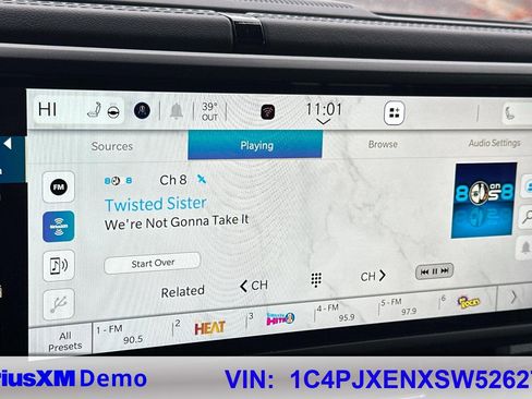 Used 2025 Jeep Wrangler Sahara image 54