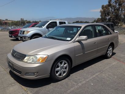 Used 2000 Toyota Avalon XLS