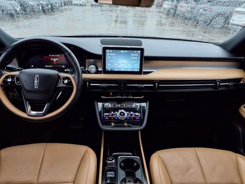 Certified 2022 Lincoln Corsair Reserve w/ Elements Package FWD image 6