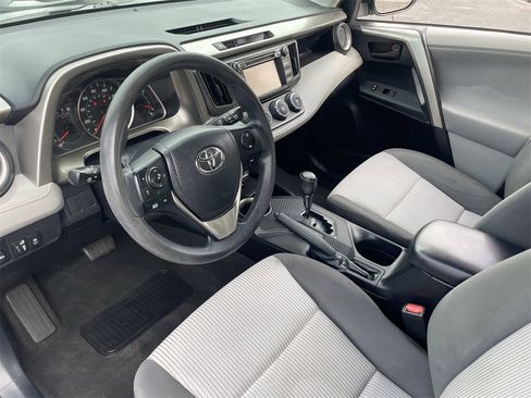 Used 2013 Toyota RAV4 LE image 16