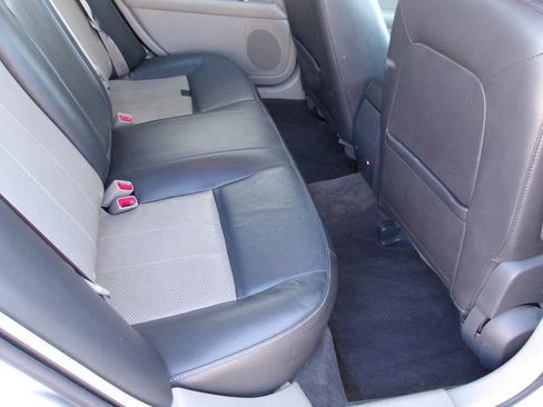 Used 2010 Mercury Milan Premier image 20