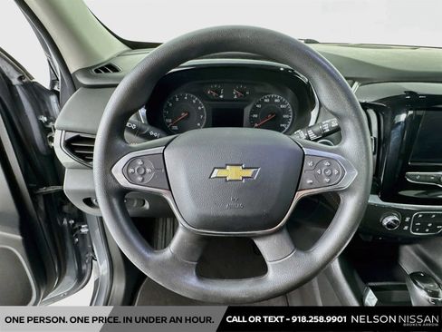 Used 2020 Chevrolet Traverse LS FWD image 11