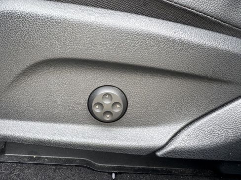 Certified 2022 Mercedes-Benz GLC 300 image 8