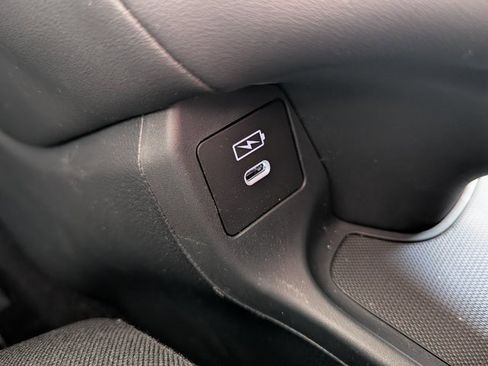 New 2026 Honda HR-V LX image 20